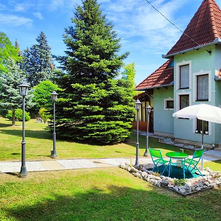 Balatongyörök Balaton Garden 아파트 외부 사진