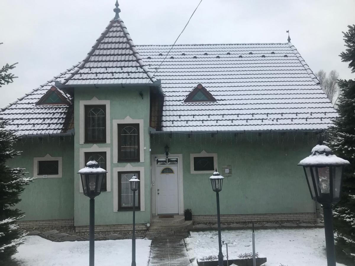 Balatongyörök Balaton Garden 아파트 외부 사진