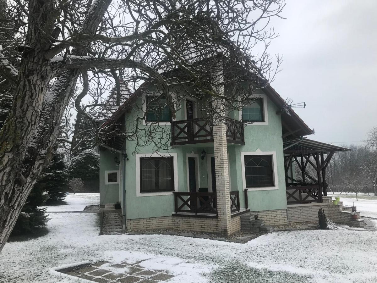Balatongyörök Balaton Garden 아파트 외부 사진
