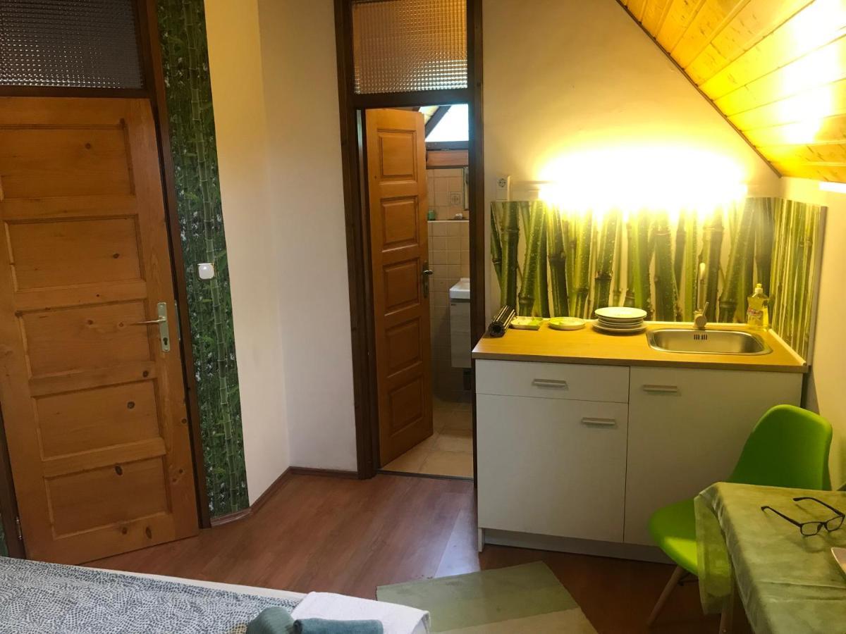 Balatongyörök Balaton Garden 아파트 외부 사진