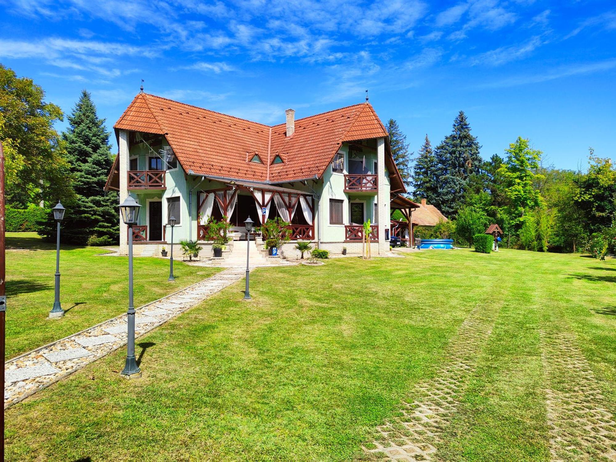 Balatongyörök Balaton Garden 아파트 외부 사진